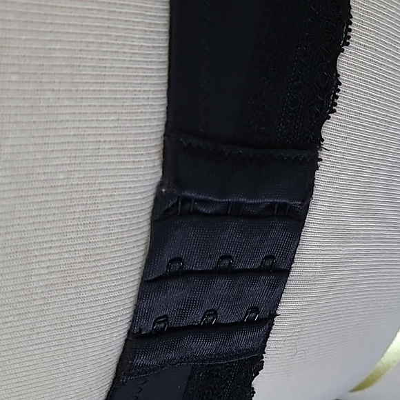 Underwire Bra - Picture 5 of 9